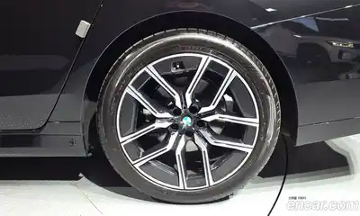 BMW 7-Series 2023 3.0 гидро, миниатюра 7