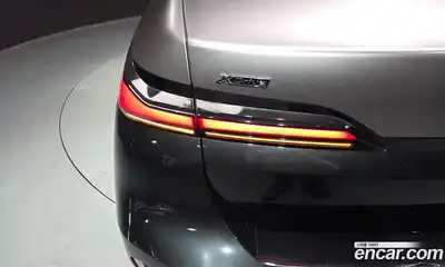BMW 7-Series 2023 3.0 гидро, миниатюра 9