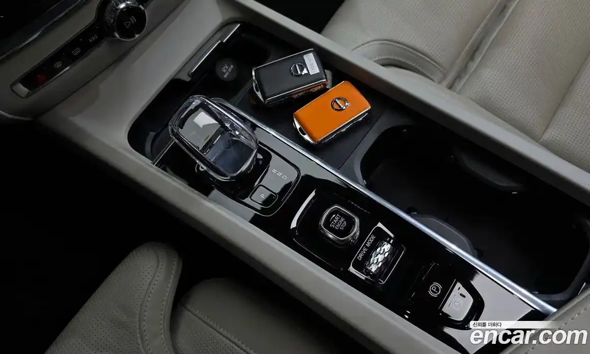 Volvo S60 2021 2.0 автомат (гидро), фото 9