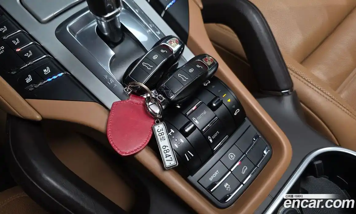 Porsche Cayenne 2011 4.8 автомат (гидро), фото 17