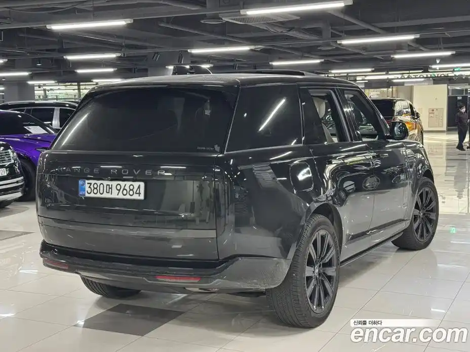 Land Rover Range Rover 2025 3.0 автомат (гидро), фото 3
