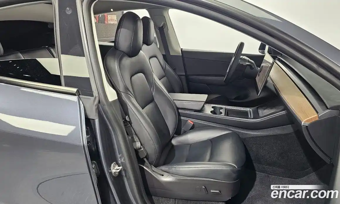 Tesla Model Y 2022 0.2 гидро, фото 12