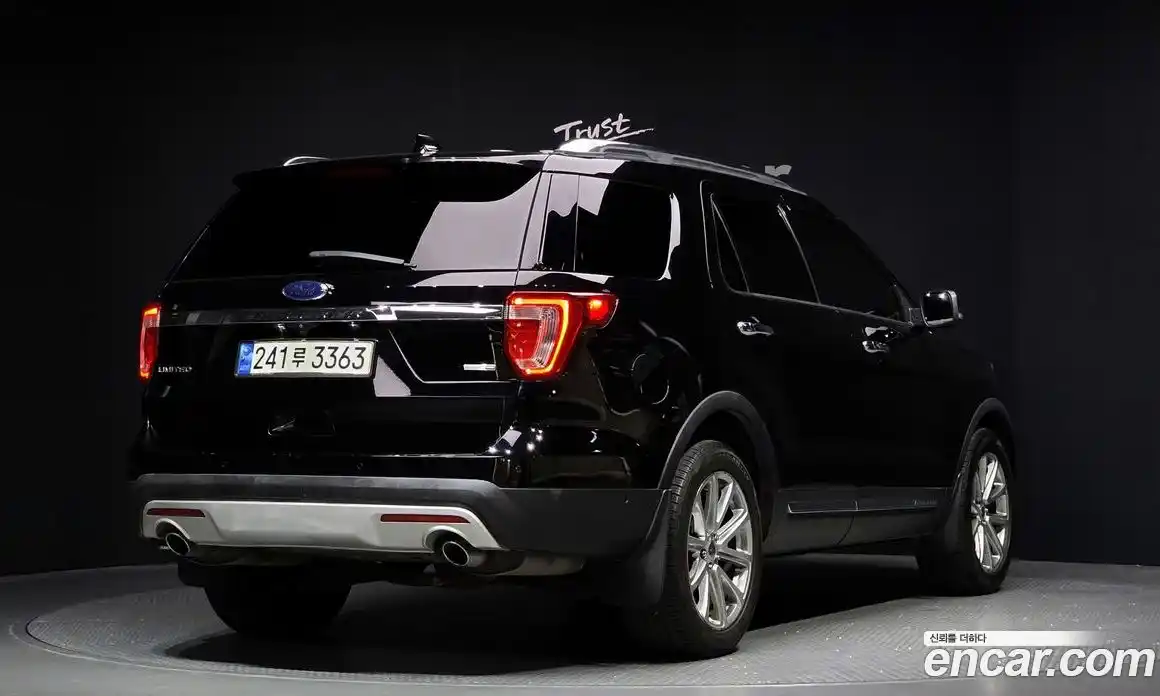 Ford Explorer 2016 2.3 автомат (гидро), фото 2