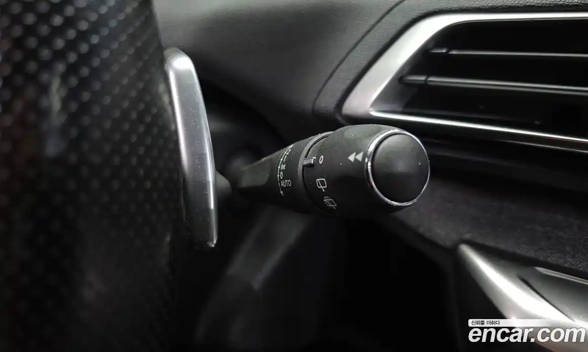 Peugeot 5008 2021 1.5 автомат (гидро), фото 17