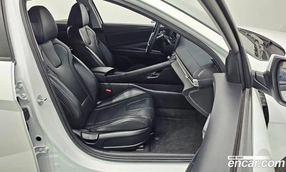 Hyundai Avante 2024 1.6 гидро, фото 13
