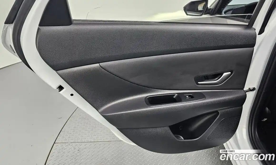 Hyundai Avante 2024 1.6 гидро, фото 15