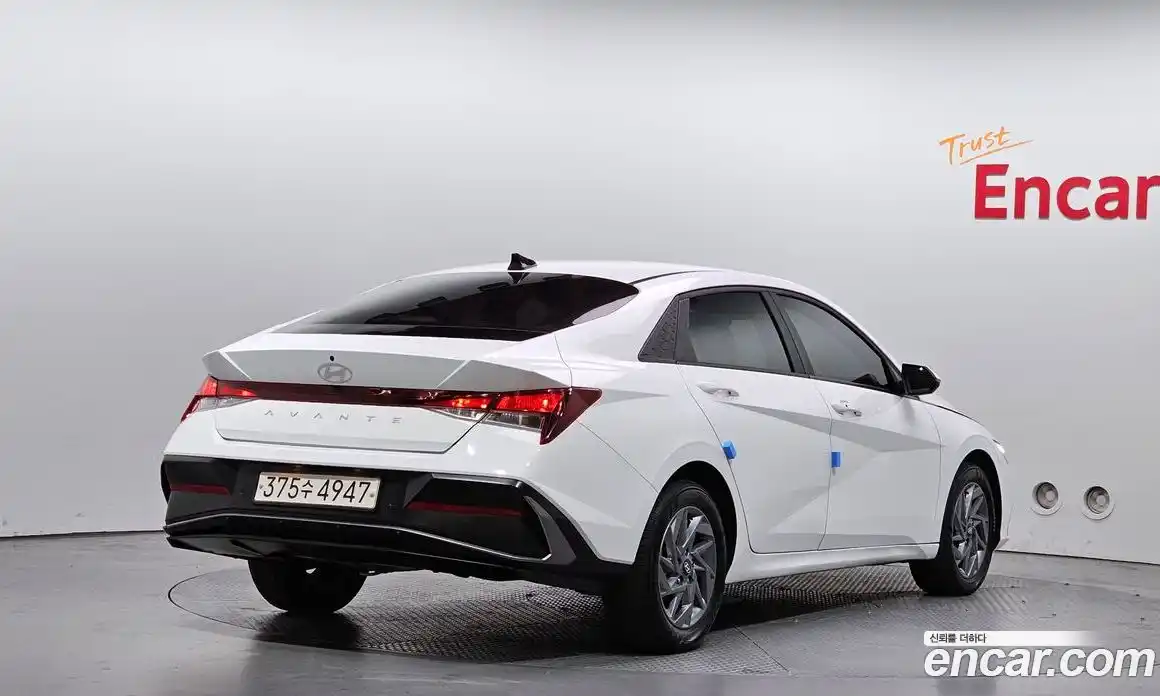 Hyundai Avante 2024 1.6 гидро, фото 2