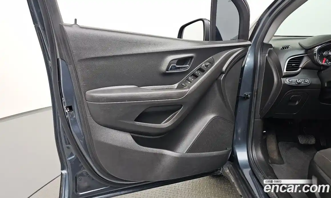 Chevrolet Trax 2020 1.4 гидро, фото 13