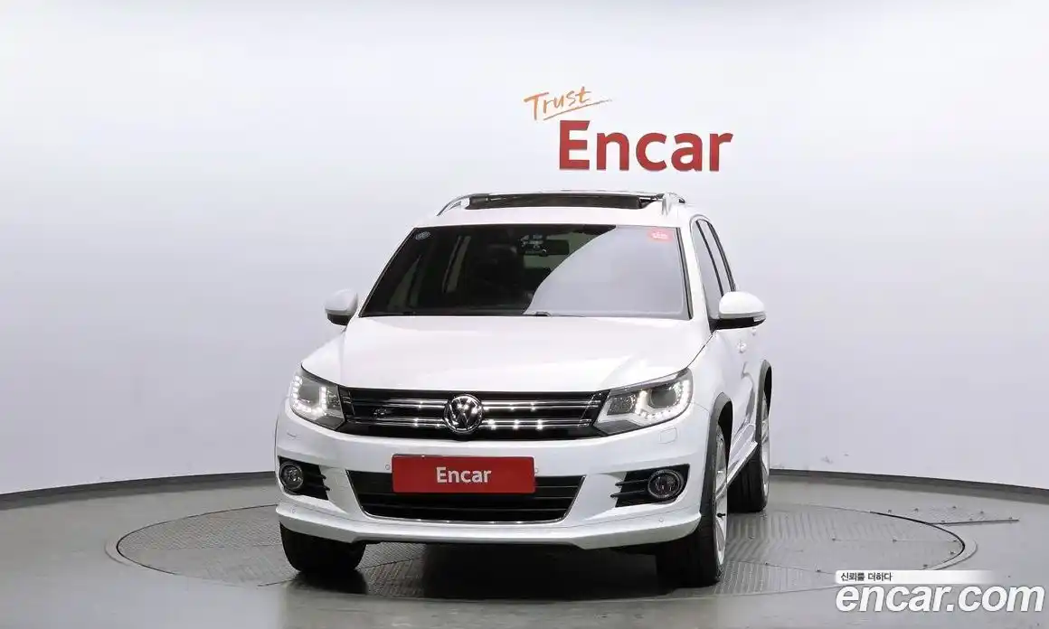 Volkswagen Tiguan 2013 2.0 автомат (гидро), фото 3