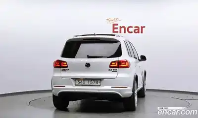 Volkswagen Tiguan 2013 2.0 автомат (гидро), миниатюра 4