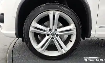 Volkswagen Tiguan 2013 2.0 автомат (гидро), миниатюра 5
