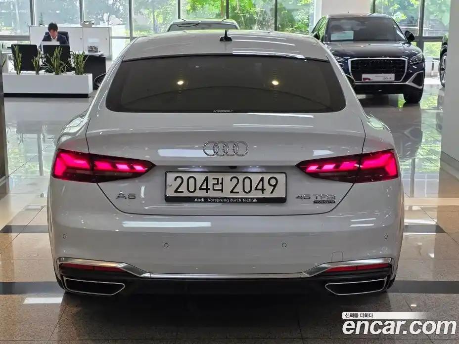 Audi A5 2023 2.0 гидро, фото 4