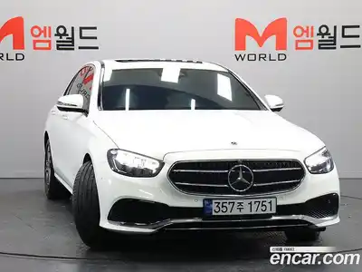 Mercedes-Benz E-Class 2023 2.0 гидро, миниатюра 3