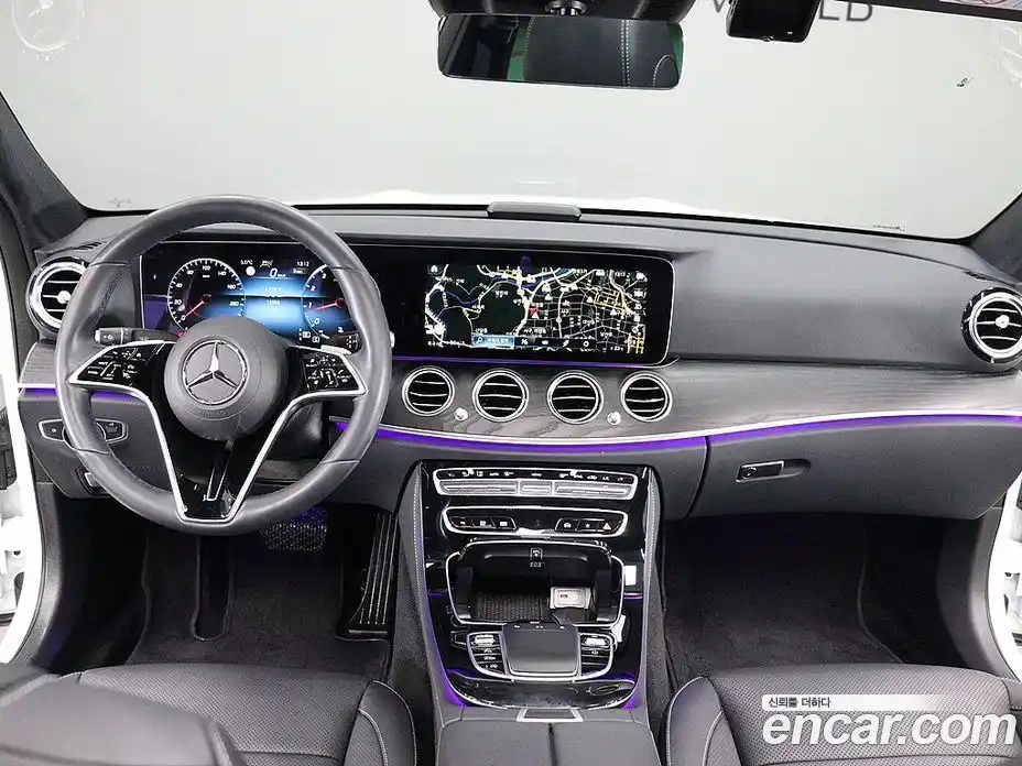 Mercedes-Benz E-Class 2023 2.0 гидро, фото 8