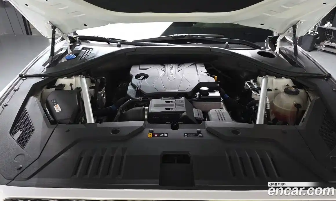 Genesis GV70 2022 2.5 гидро, фото 5