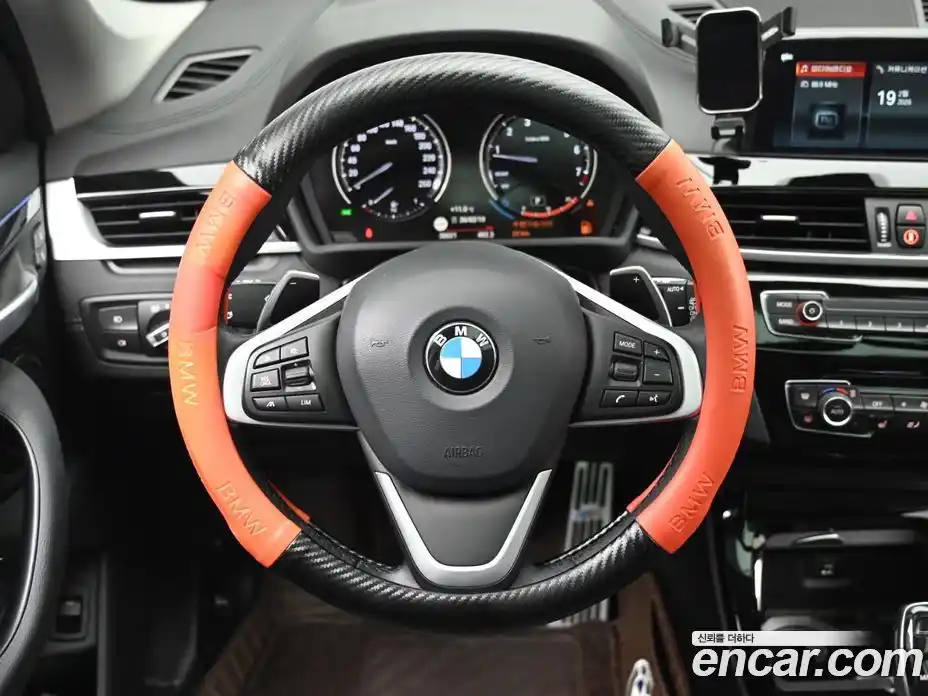 BMW X1 2022 2.0 автомат (гидро), фото 13