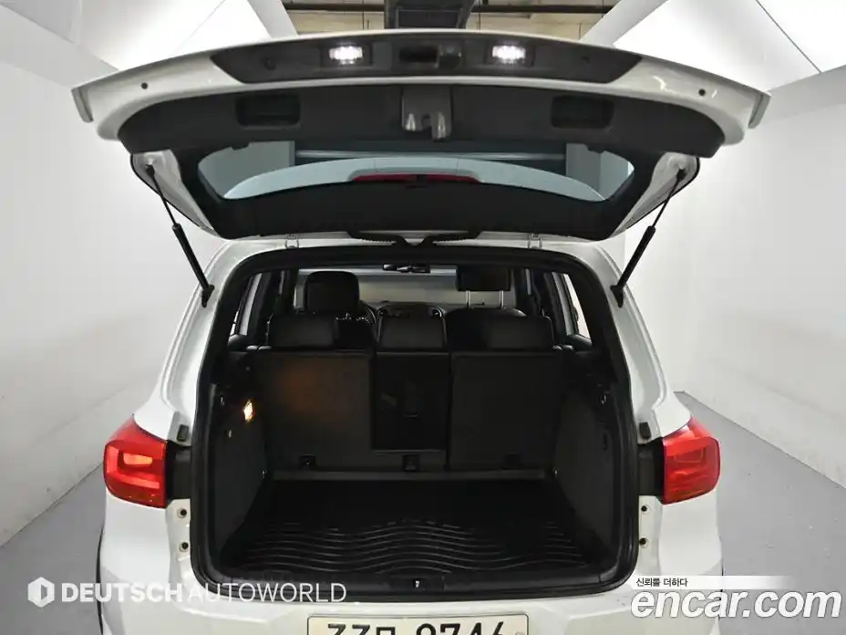 Volkswagen Tiguan 2014 2.0 автомат (гидро), фото 20