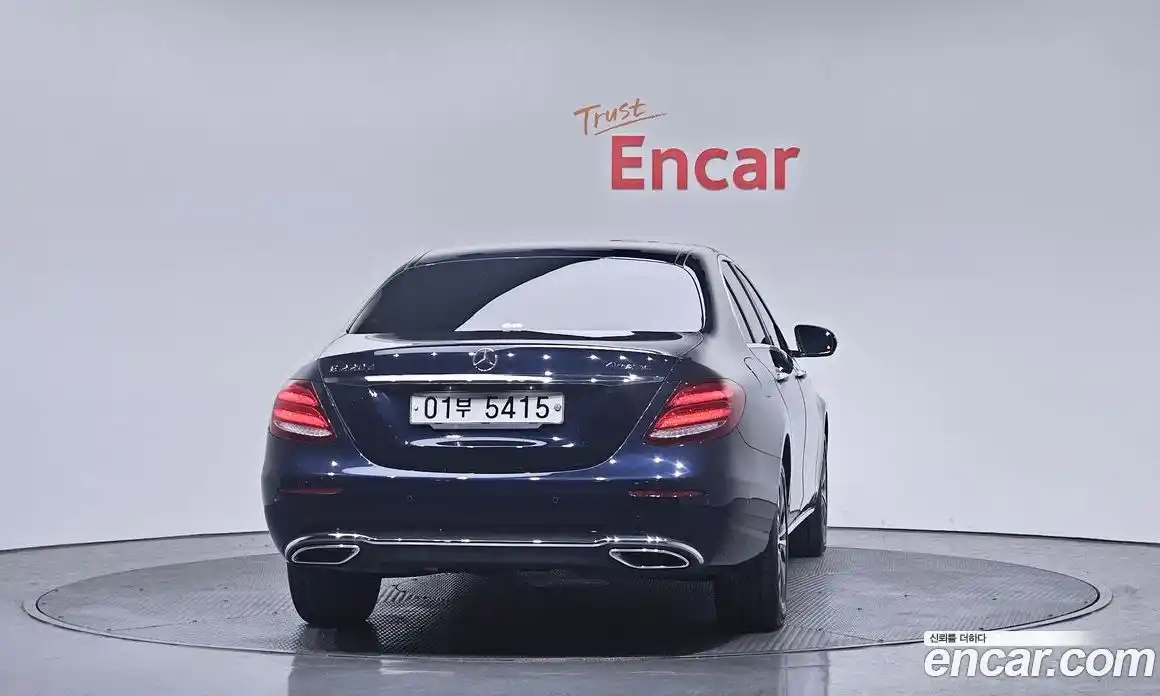 Mercedes-Benz E-Class 2019 1.9 гидро, фото 4