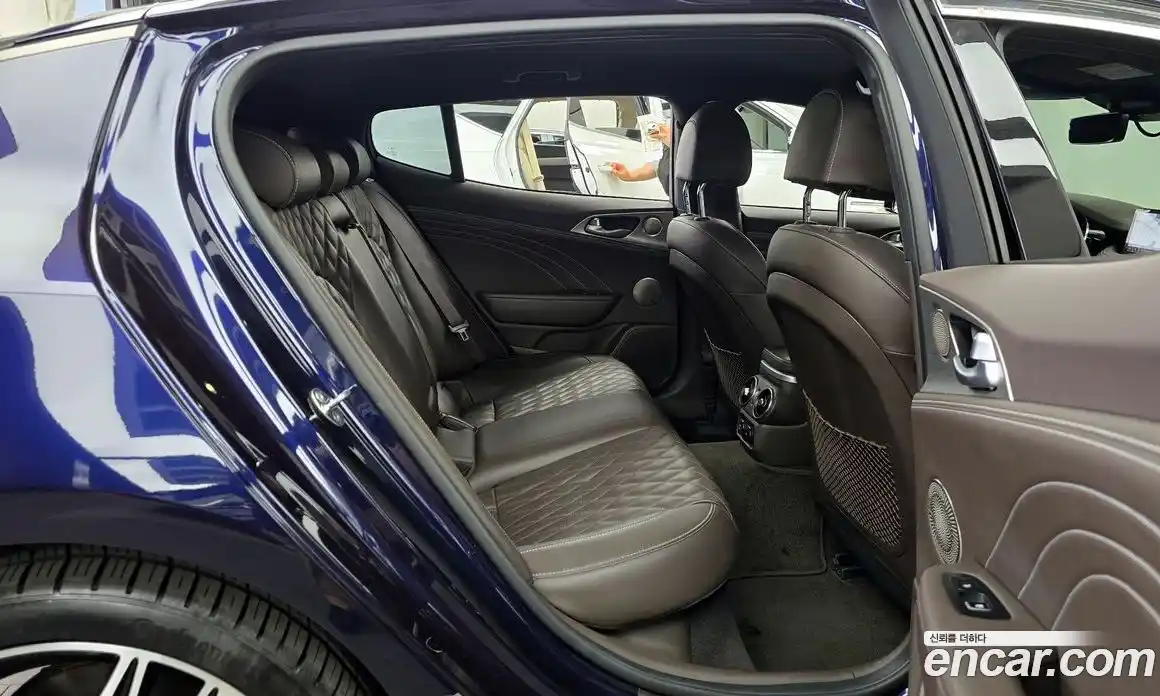 Kia Stinger 2022 3.3 гидро, фото 18