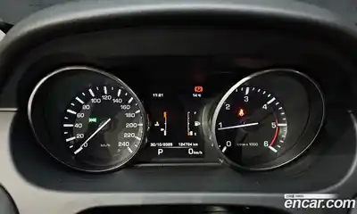 Land Rover Discovery Sport 2016 2.0 автомат (гидро), миниатюра 8