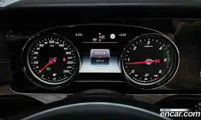 Mercedes-Benz E-Class 2016 1.9 гидро, миниатюра 8