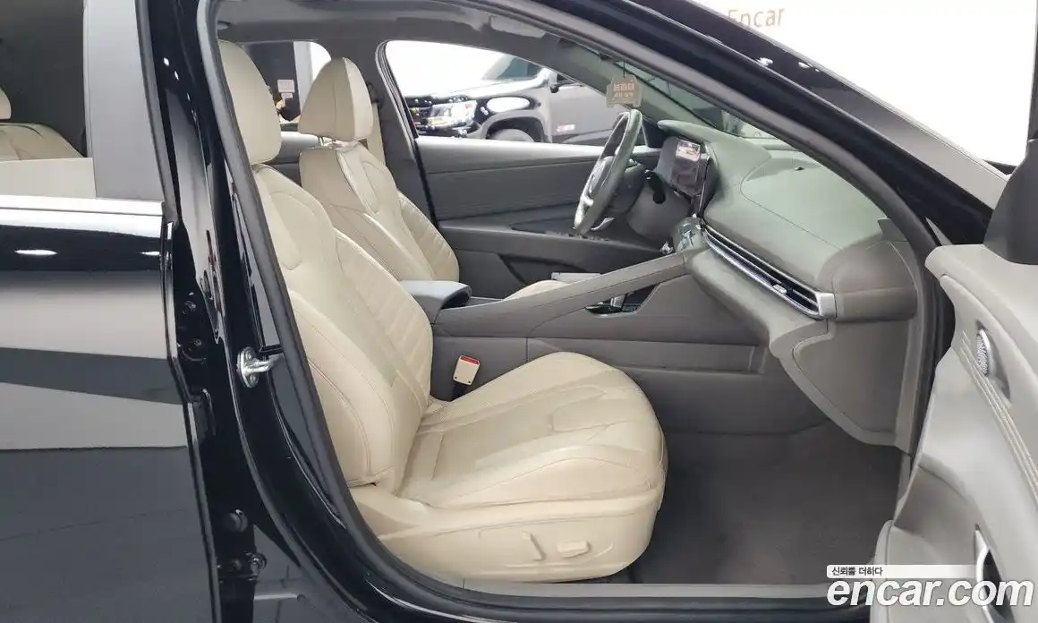 Hyundai Avante 2024 1.6 гидро, фото 16