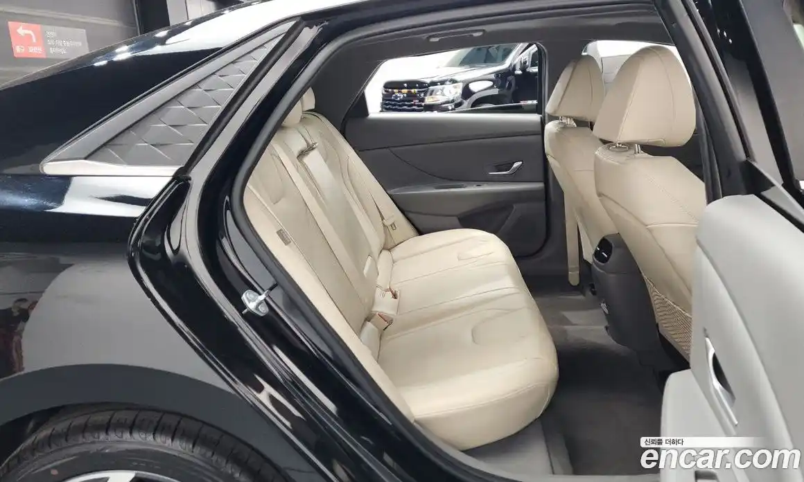 Hyundai Avante 2024 1.6 гидро, фото 17