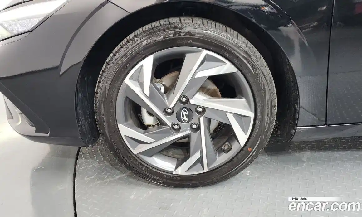 Hyundai Avante 2024 1.6 гидро, фото 5
