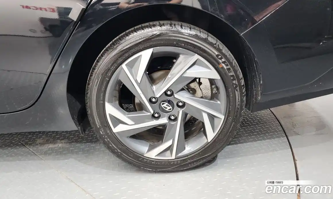 Hyundai Avante 2024 1.6 гидро, фото 7