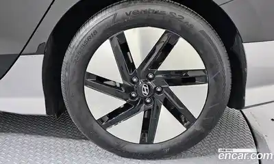 Hyundai Ioniq 6 2022 0.1 автомат (гидро), миниатюра 7