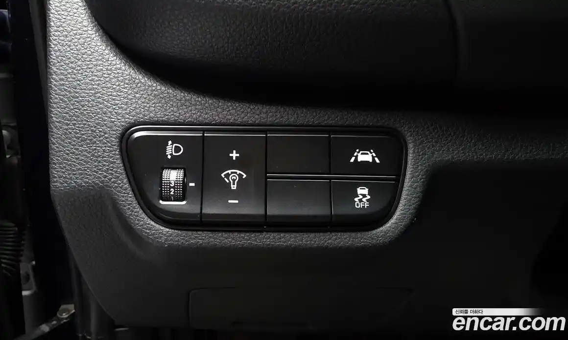 Kia Seltos 2020 1.6 автомат (гидро), фото 30