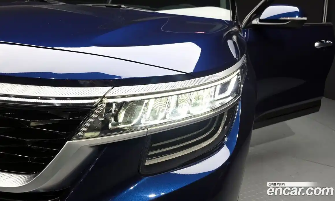 Kia Seltos 2020 1.6 автомат (гидро), фото 8