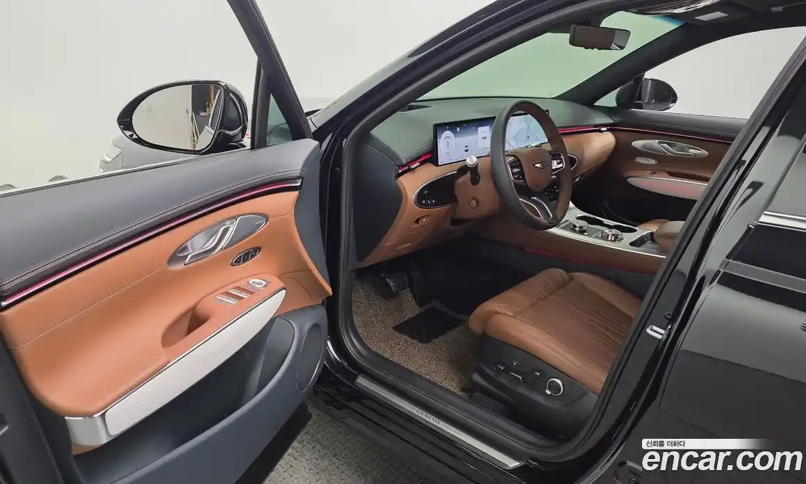 Genesis GV70 2025 2.5 гидро, фото 13