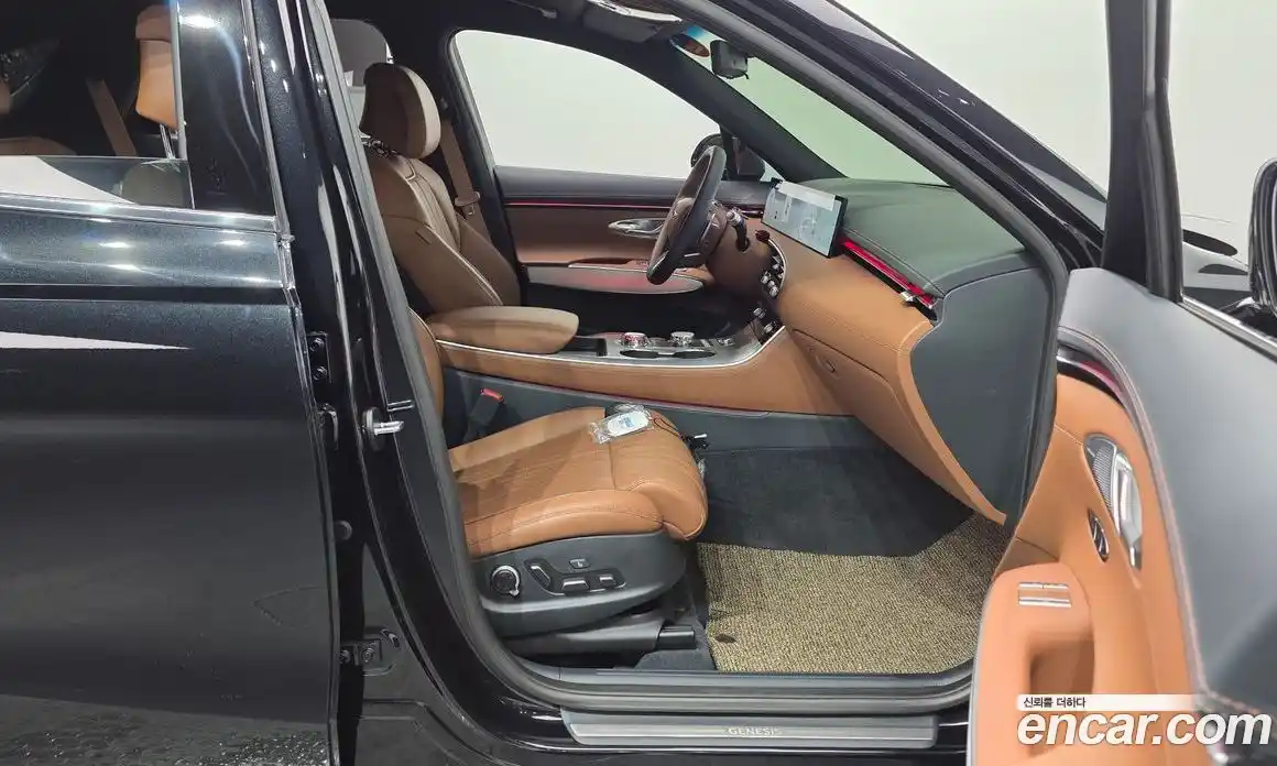 Genesis GV70 2025 2.5 гидро, фото 16