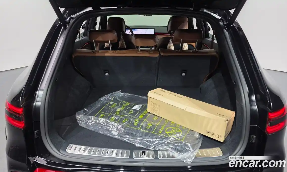 Genesis GV70 2025 2.5 гидро, фото 23