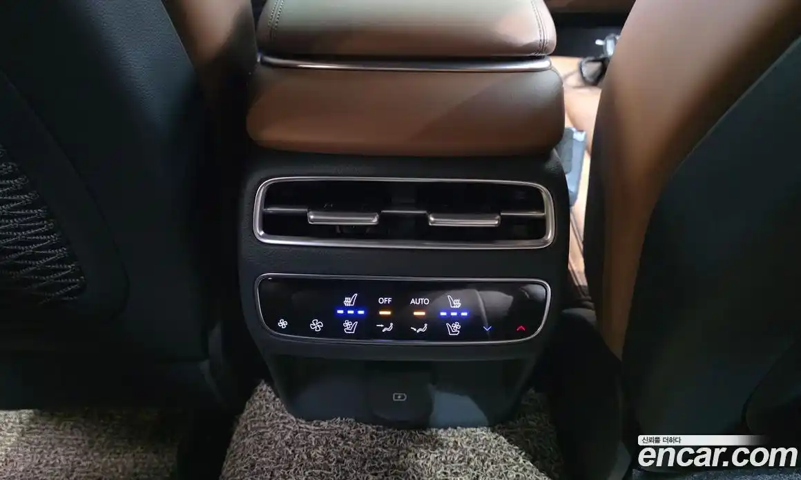 Genesis GV70 2025 2.5 гидро, фото 28