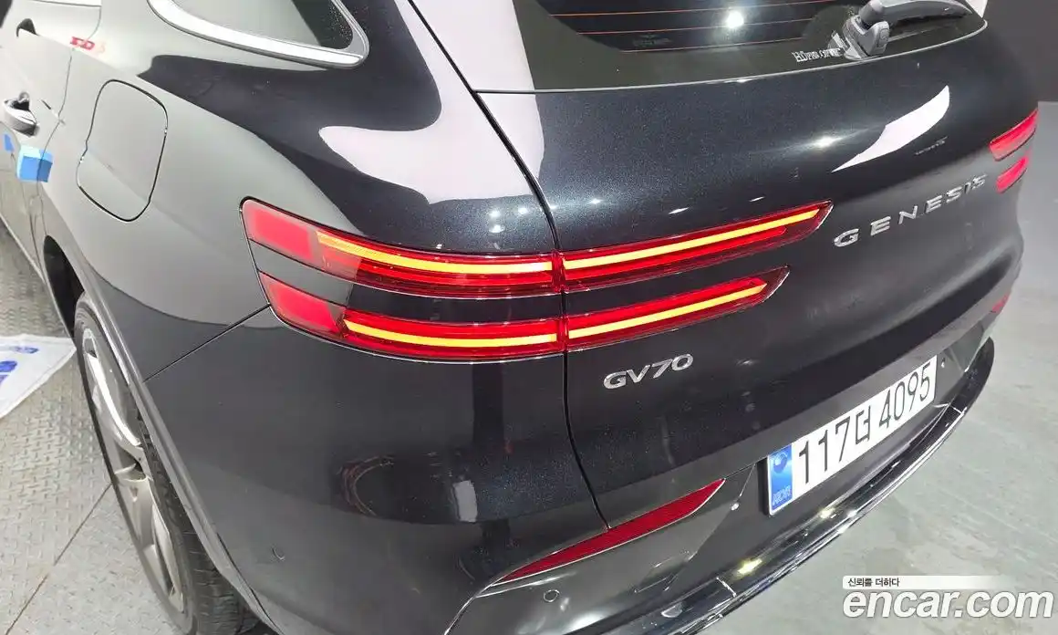 Genesis GV70 2025 2.5 гидро, фото 9