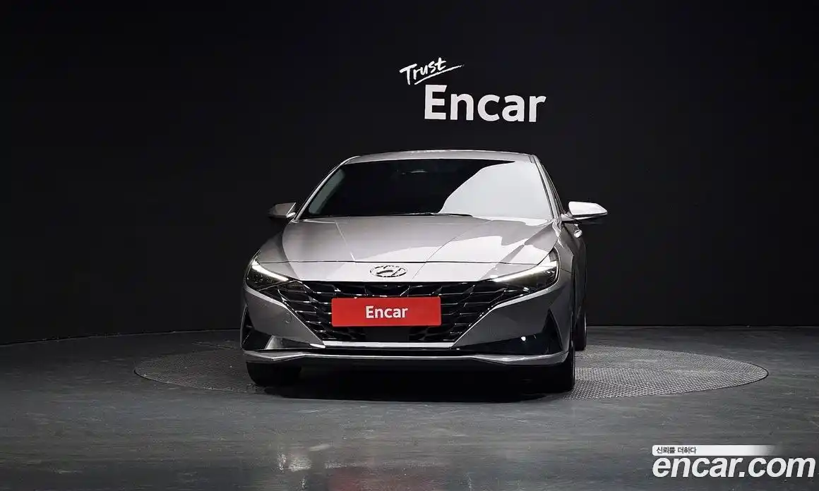 Hyundai Avante 2022 1.6 автомат (гидро), фото 3