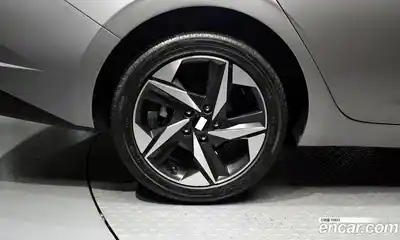 Hyundai Avante 2022 1.6 автомат (гидро), миниатюра 5