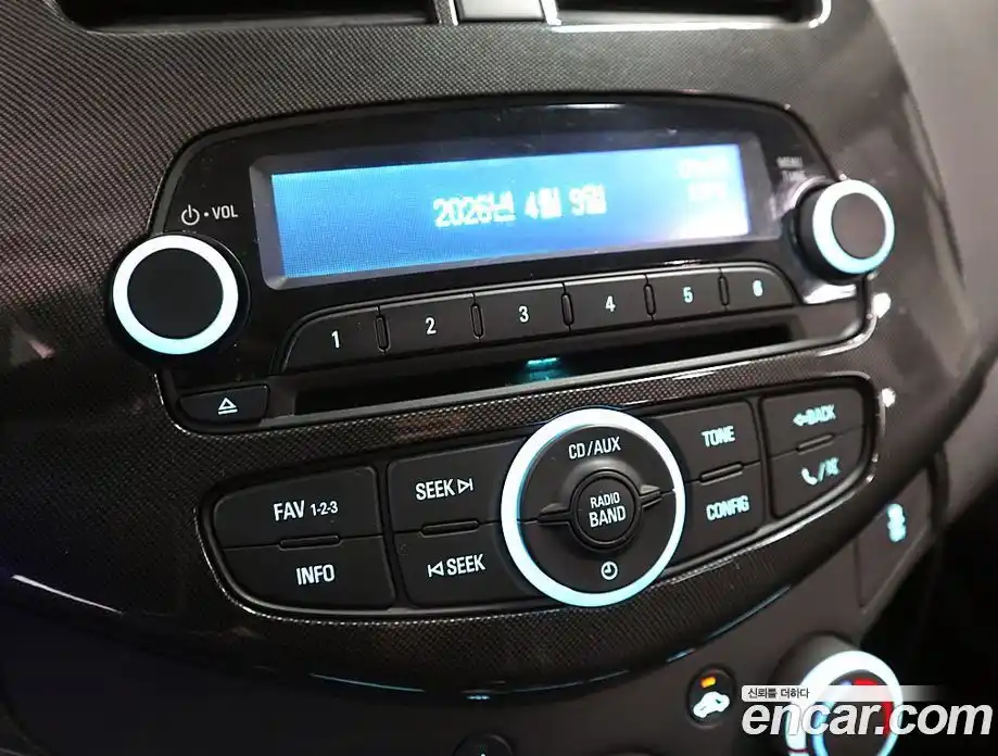 Chevrolet Spark 2015 1.0 автомат (гидро), фото 15