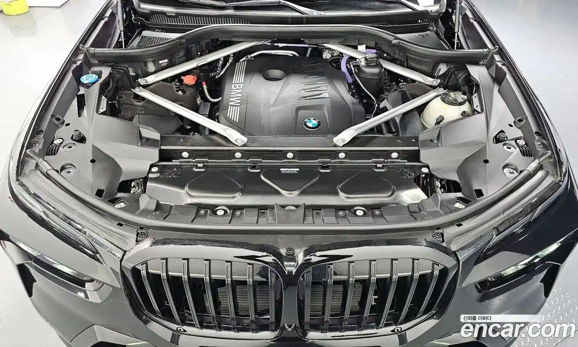 BMW X7 2025 3.0 гидро, фото 5