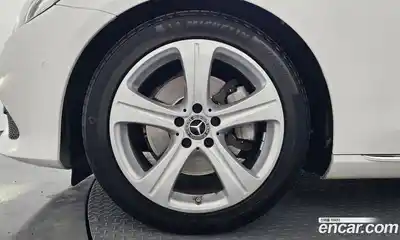 Mercedes-Benz E-Class 2017 2.0 автомат (гидро), миниатюра 5