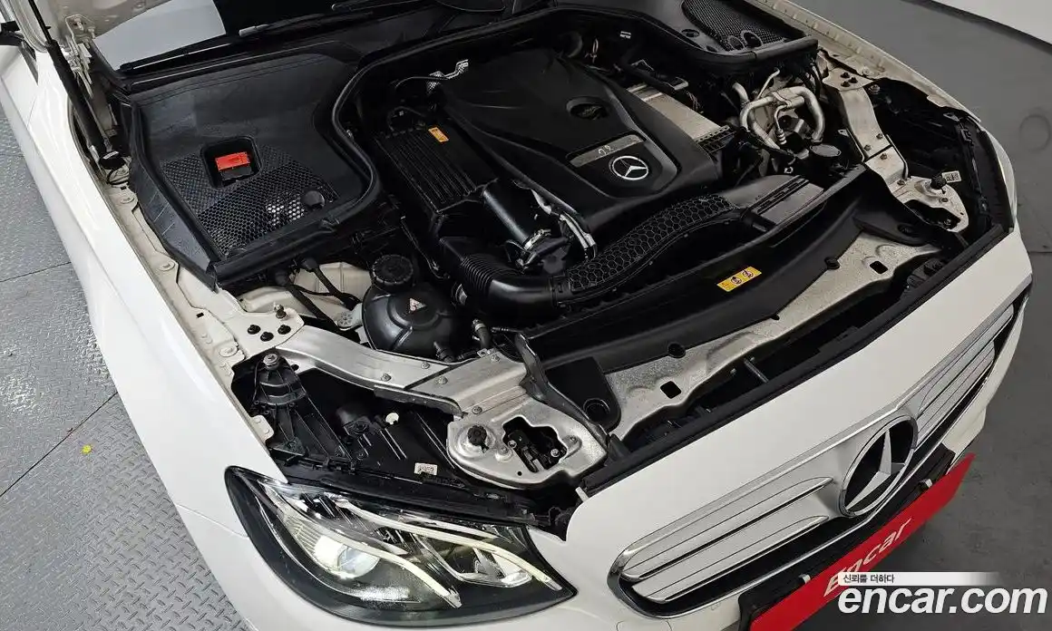 Mercedes-Benz E-Class 2017 2.0 автомат (гидро), фото 6