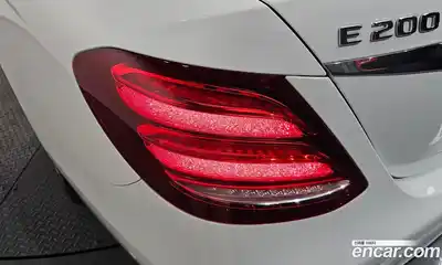 Mercedes-Benz E-Class 2017 2.0 автомат (гидро), миниатюра 9