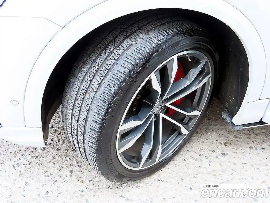 Audi SQ8 2020 4.0 автомат (гидро), фото 20