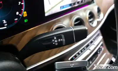 Mercedes-Benz E-Class 2023 2.0 автомат (гидро), миниатюра 12