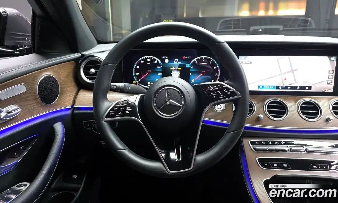 Mercedes-Benz E-Class 2023 2.0 автомат (гидро), фото 18