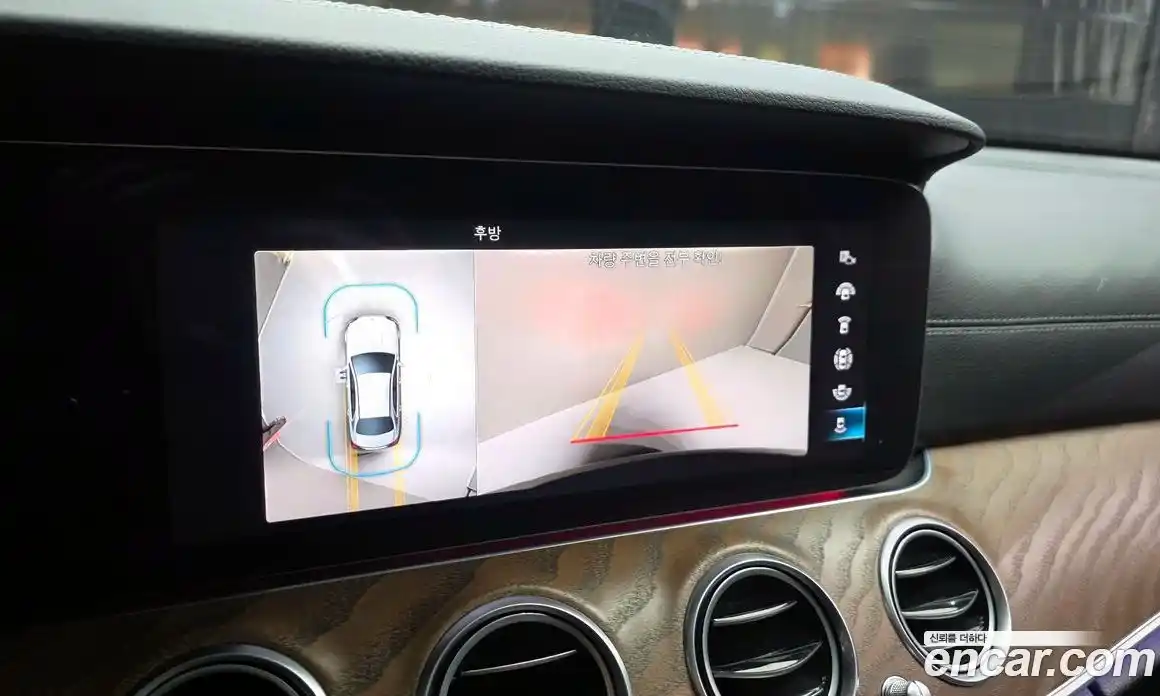 Mercedes-Benz E-Class 2023 2.0 автомат (гидро), фото 20