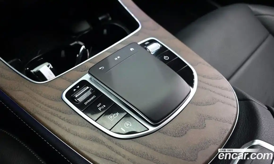 Mercedes-Benz E-Class 2023 2.0 автомат (гидро), фото 30