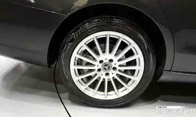 Mercedes-Benz E-Class 2023 2.0 автомат (гидро), миниатюра 5